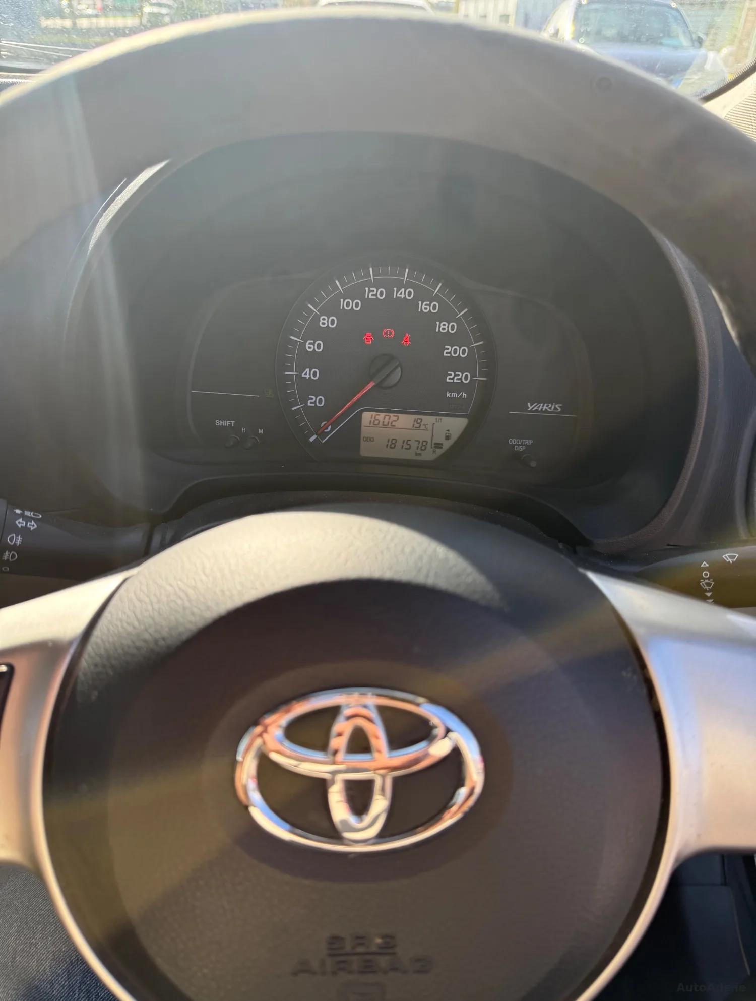 2013 Toyota Yaris – photo 6