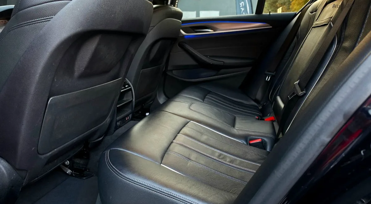 2019 BMW 5-Series – photo 19