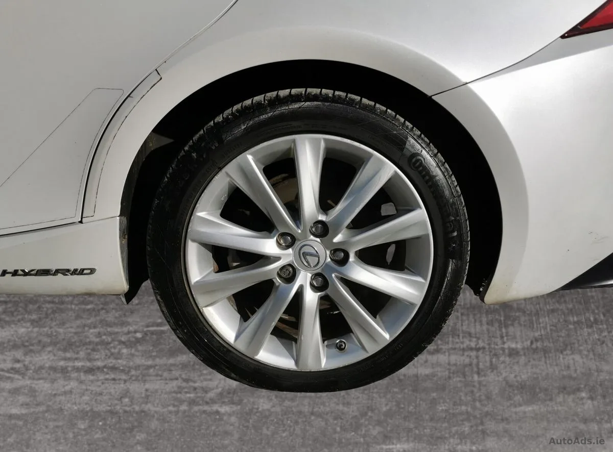 2015 Lexus IS – photo 18