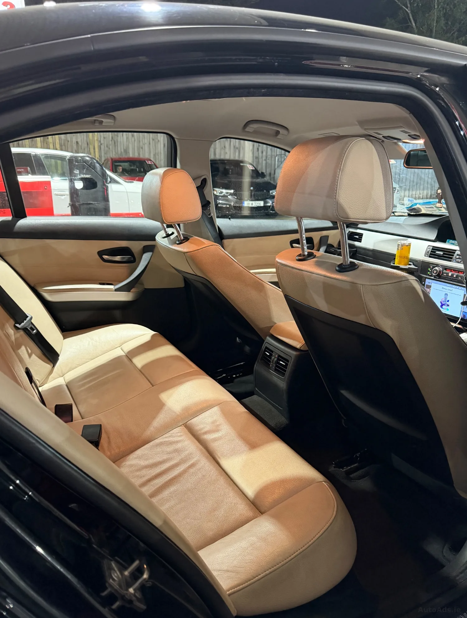 2010 BMW 3 Series – photo 6