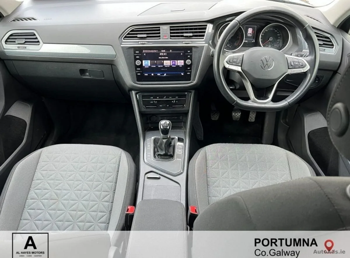 2021 Volkswagen Tiguan – photo 2