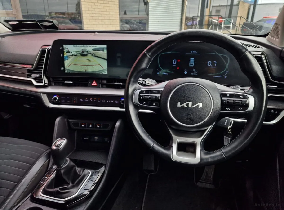 2022 Kia Sportage – photo 2