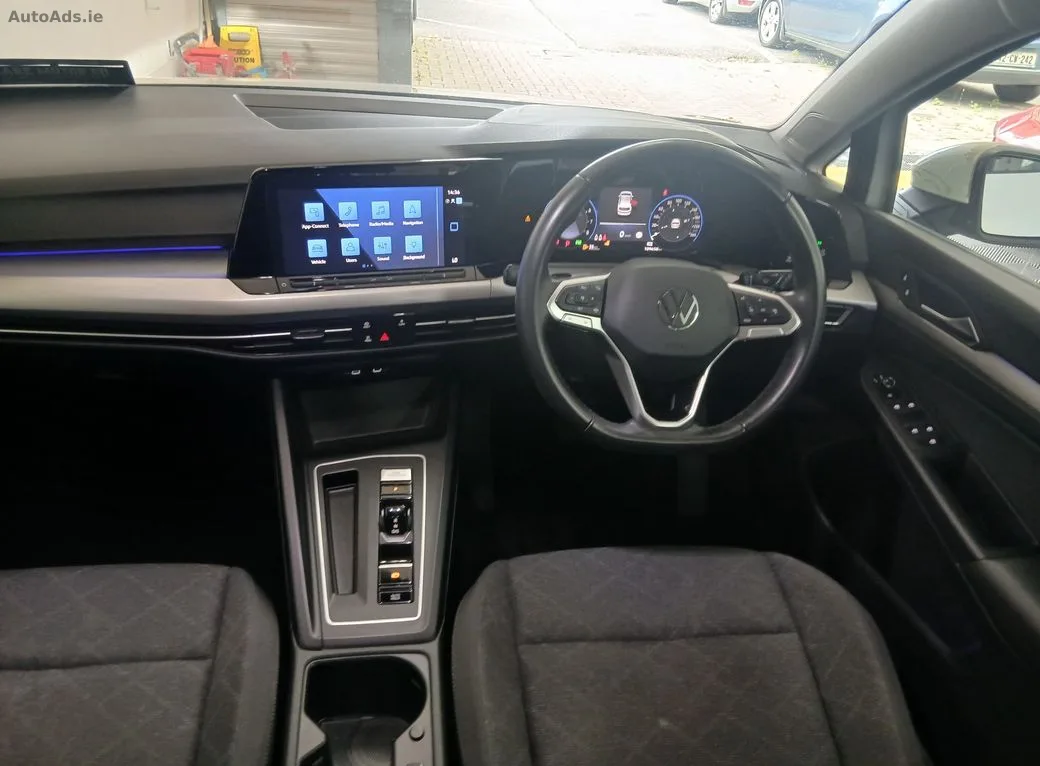 2023 Volkswagen Golf – photo 12