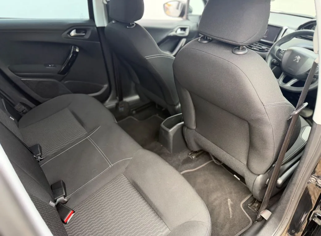2017 Peugeot 208 – photo 13