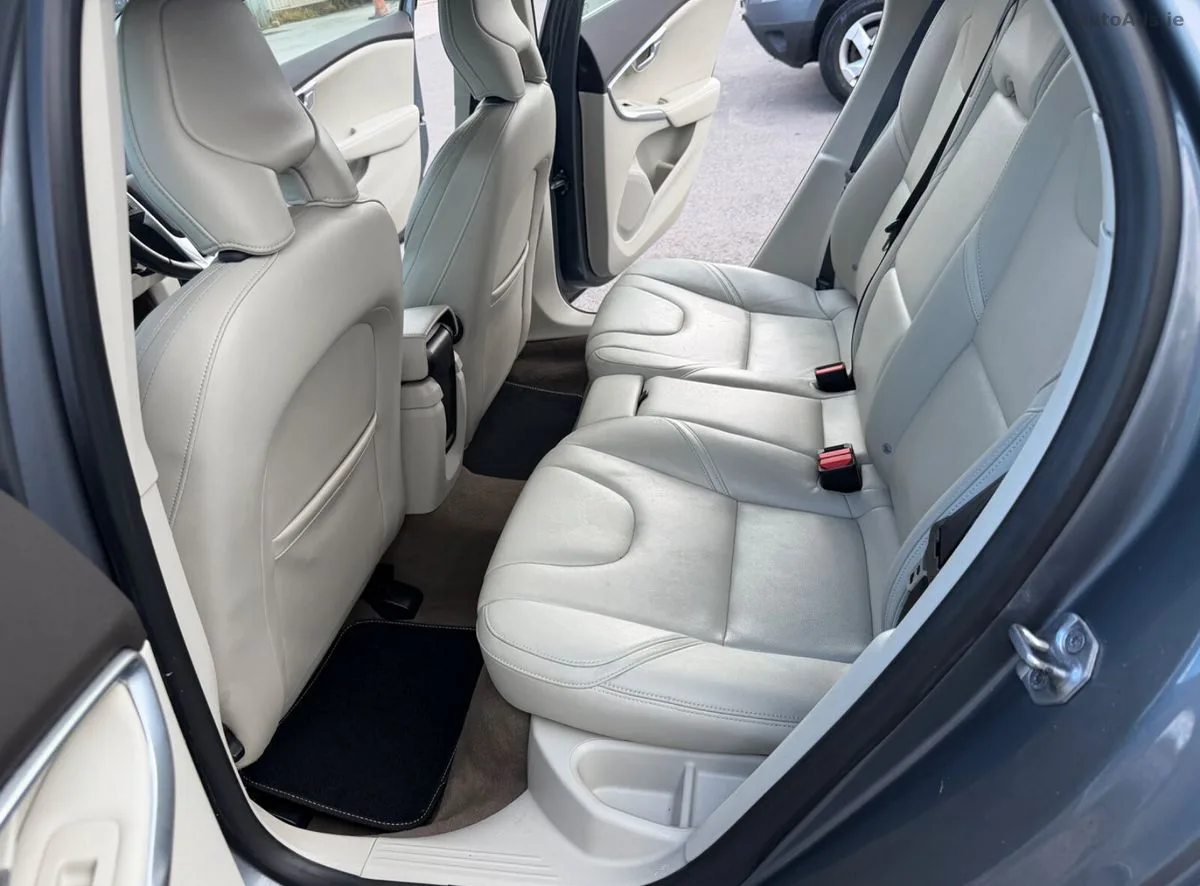2015 Volvo V40 – photo 15