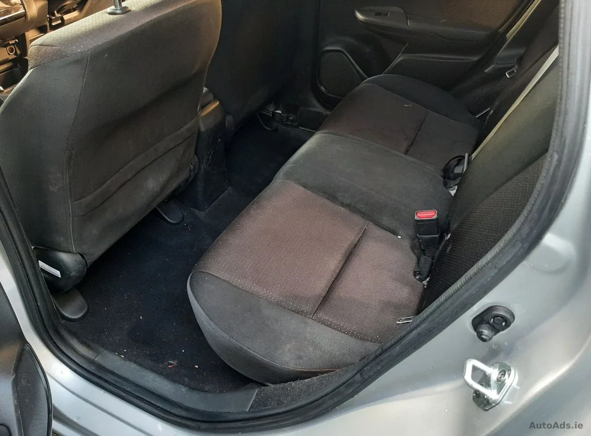 HONDA FIT HYBRID AUTOMATIC 2016 – photo 16