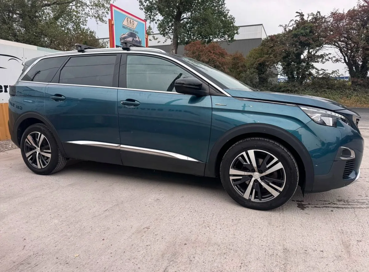 2018 Peugeot 5008 – photo 2