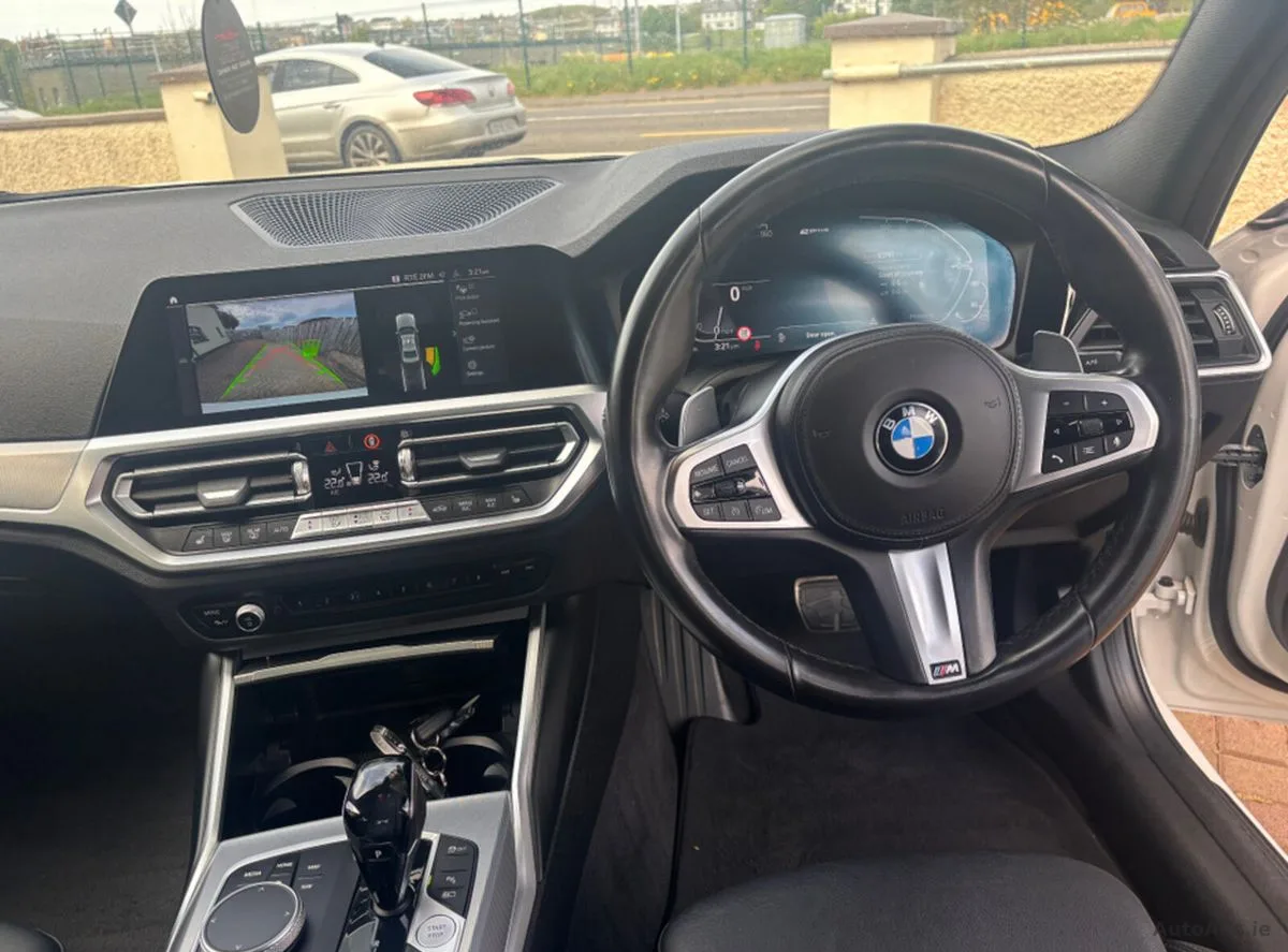 2021 BMW 3-Series – photo 11
