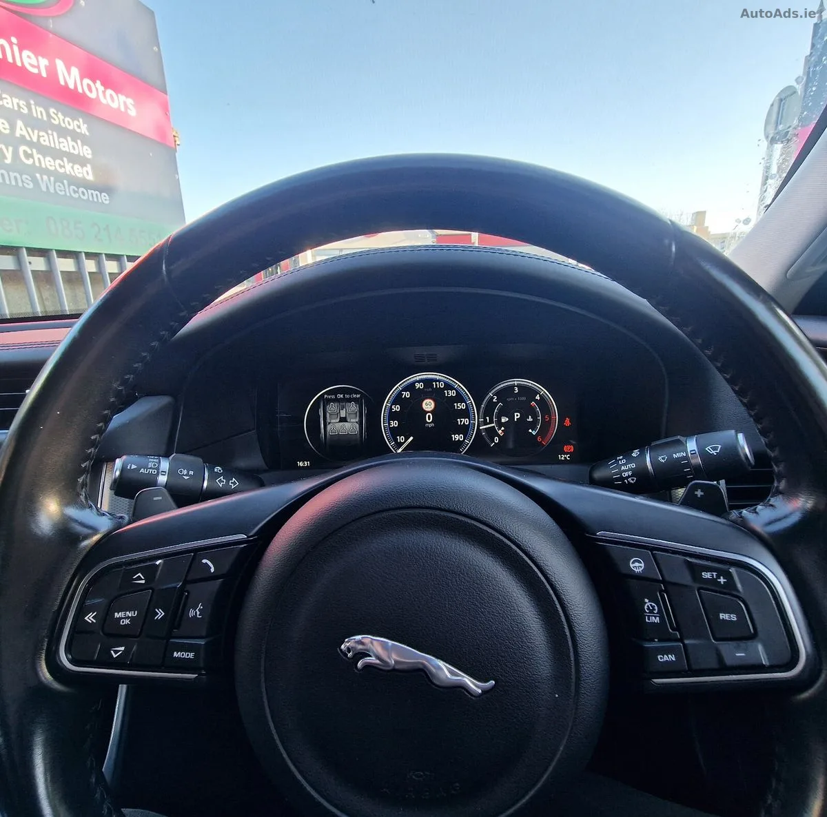 2017 Jaguar XF – photo 14