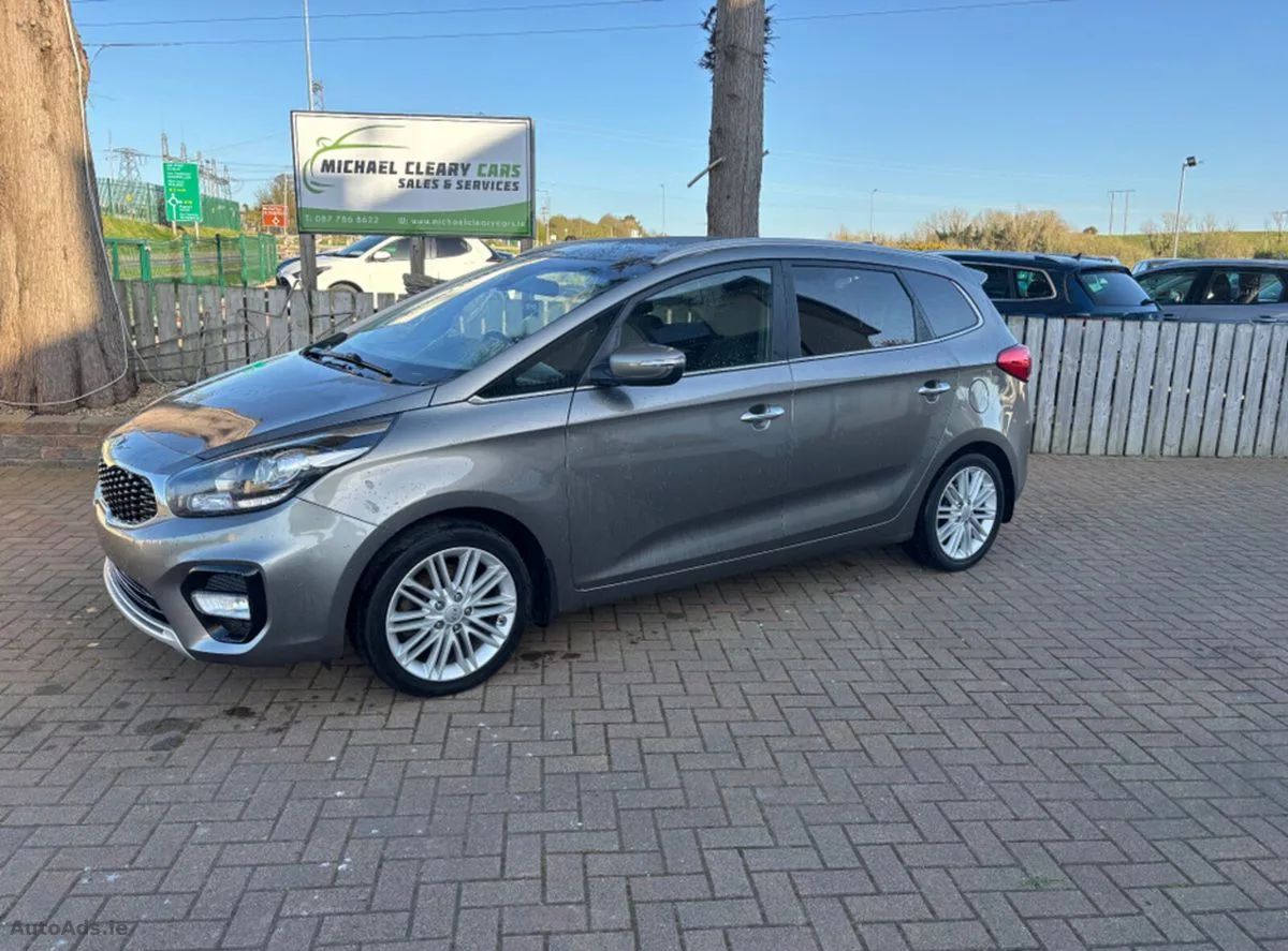 2018 Kia Carens – photo 2