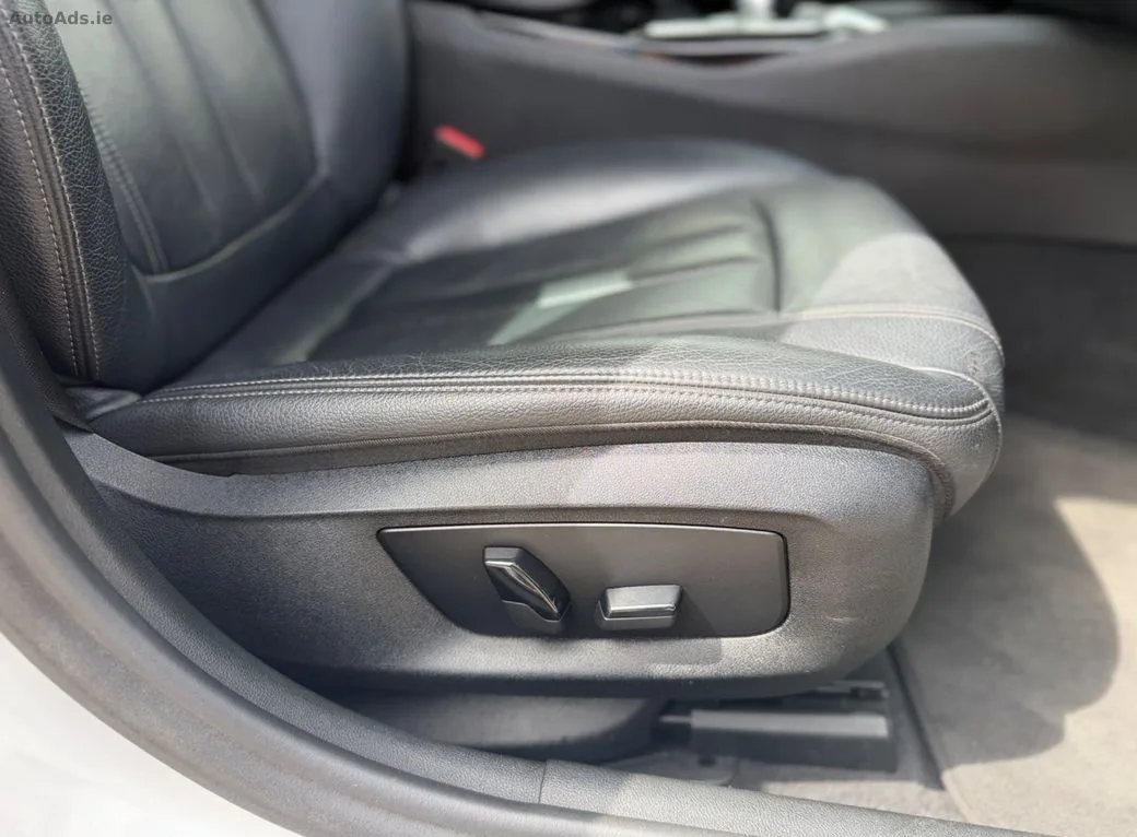 2018 BMW 5 Series – photo 11