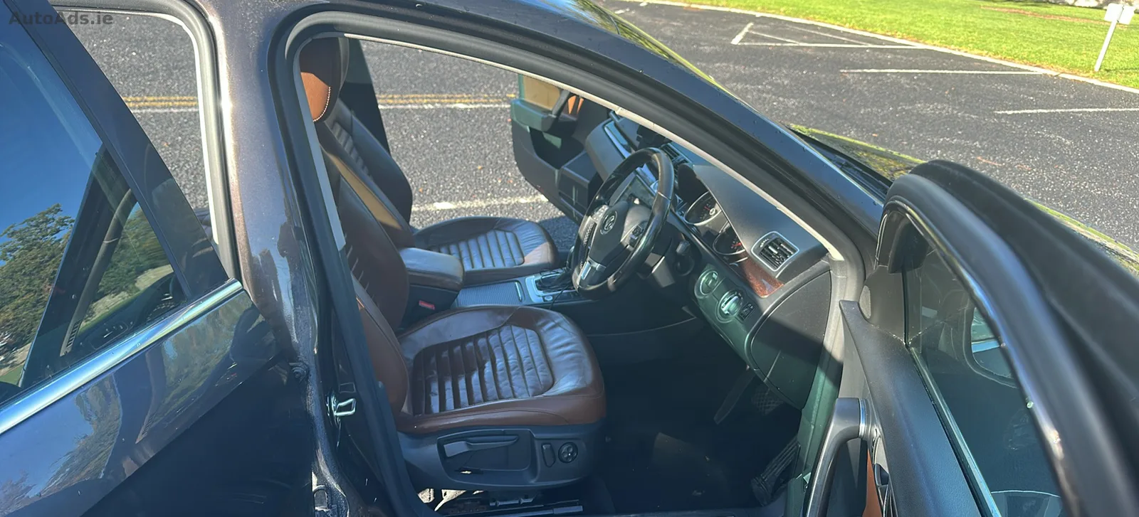 2011 Volkswagen Passat – photo 2
