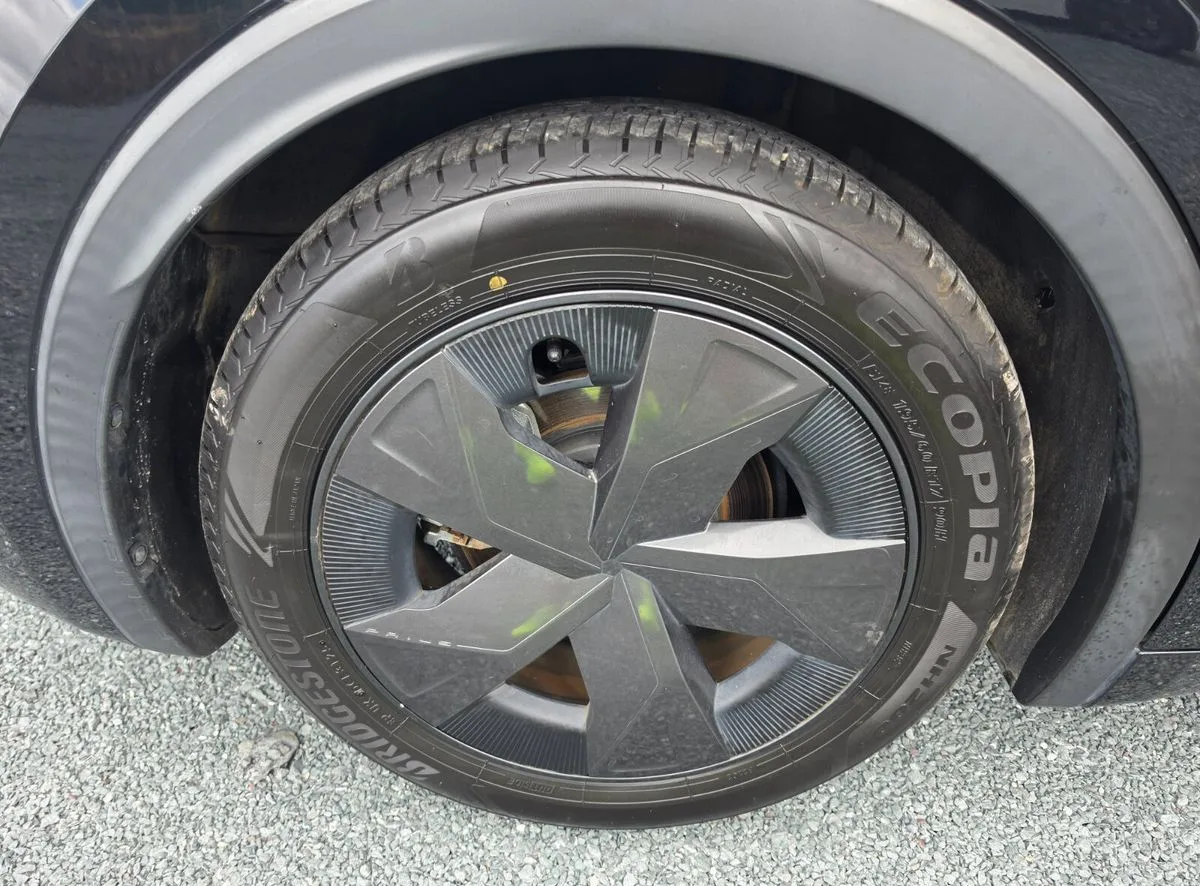 2023 Toyota Prius – photo 13