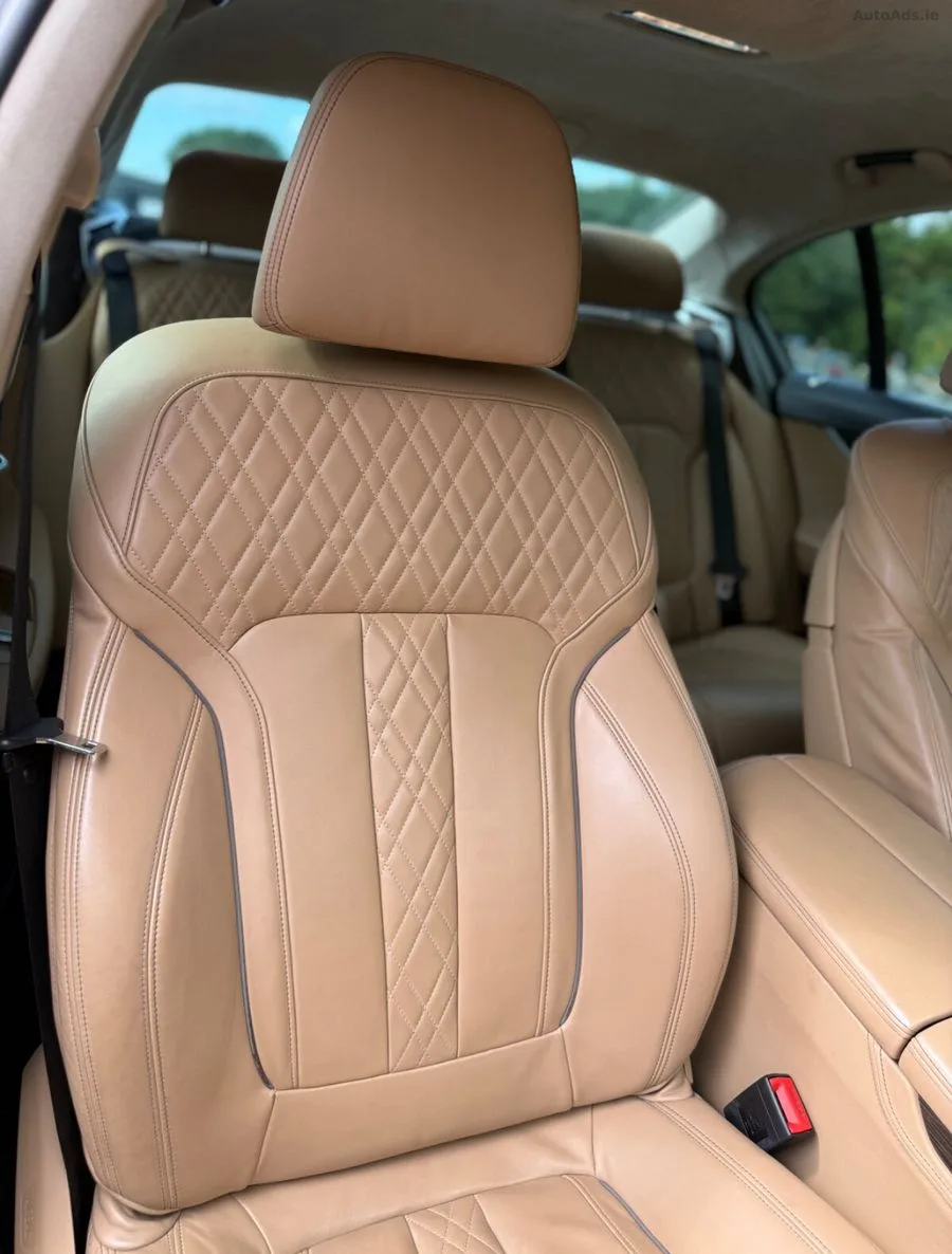 2018 BMW 7-Series – photo 18