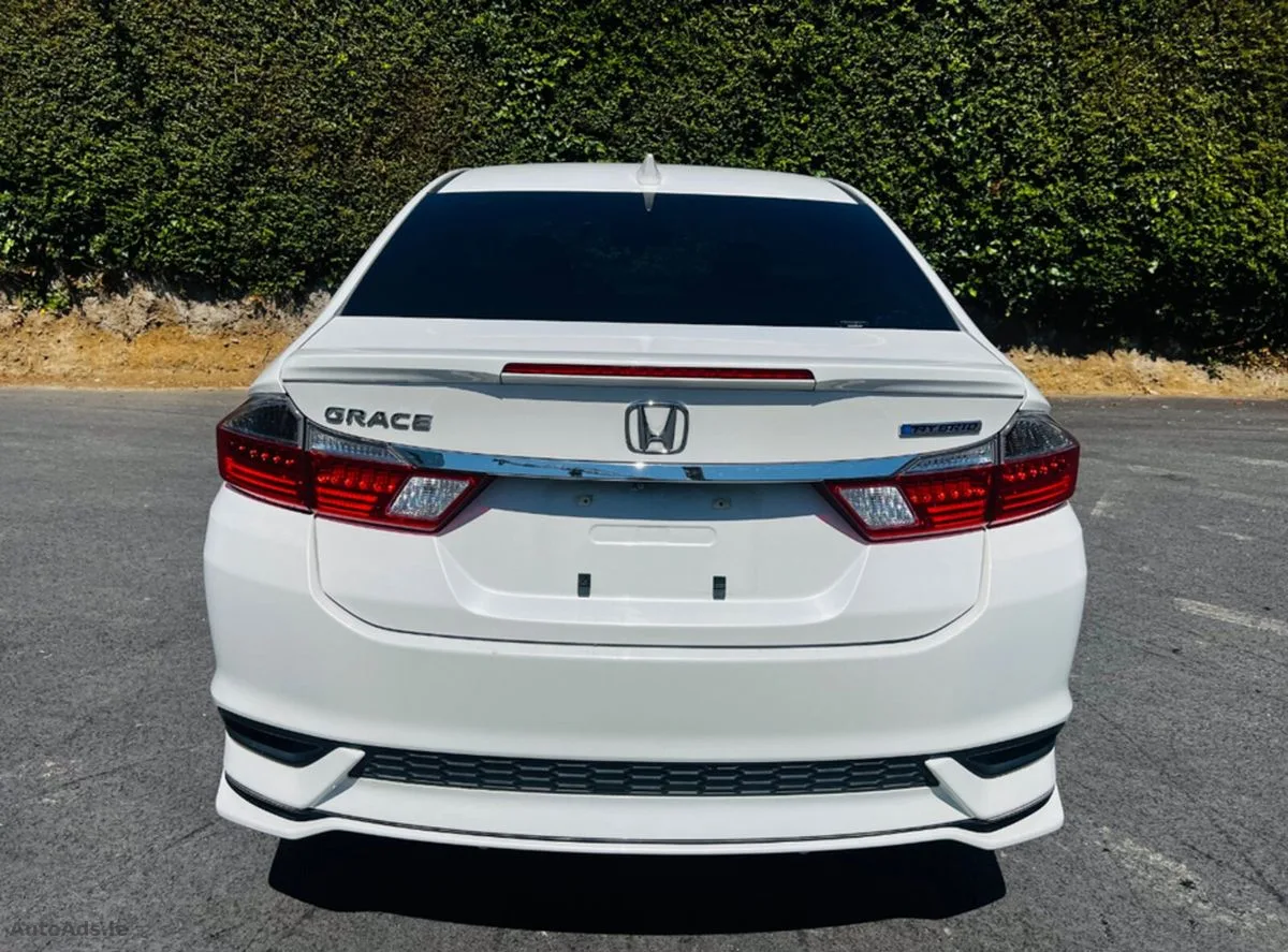 2018 Honda Grace – photo 7