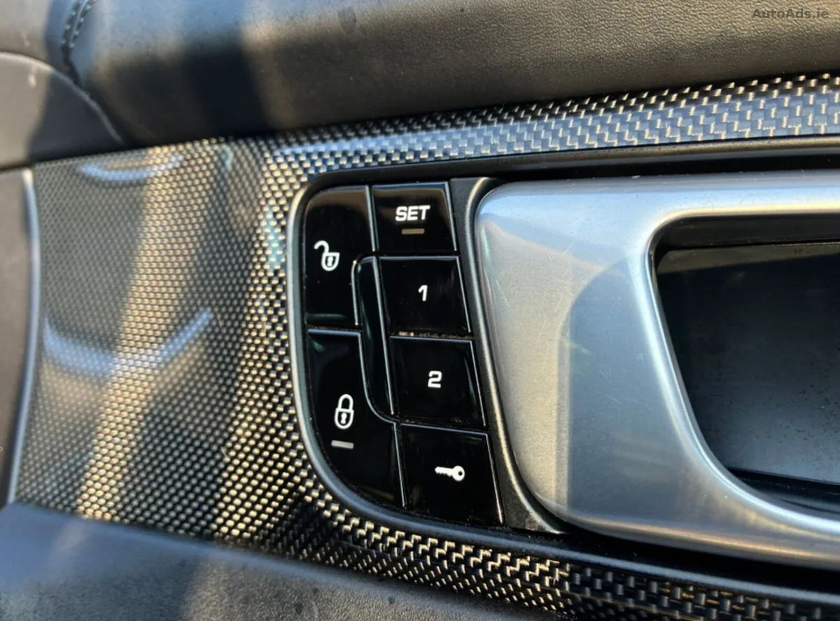 2018 Porsche Panamera – photo 16