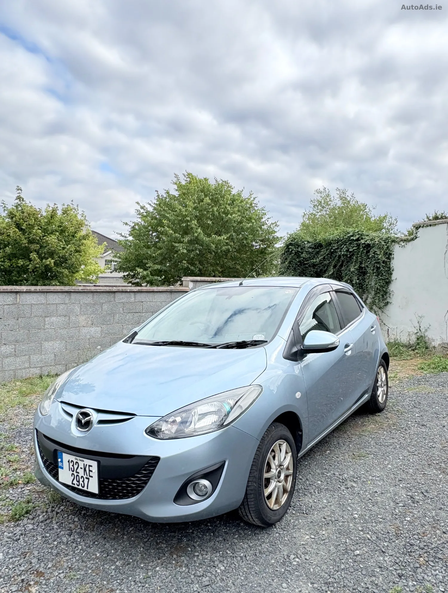 2013 Mazda Demio – photo 2