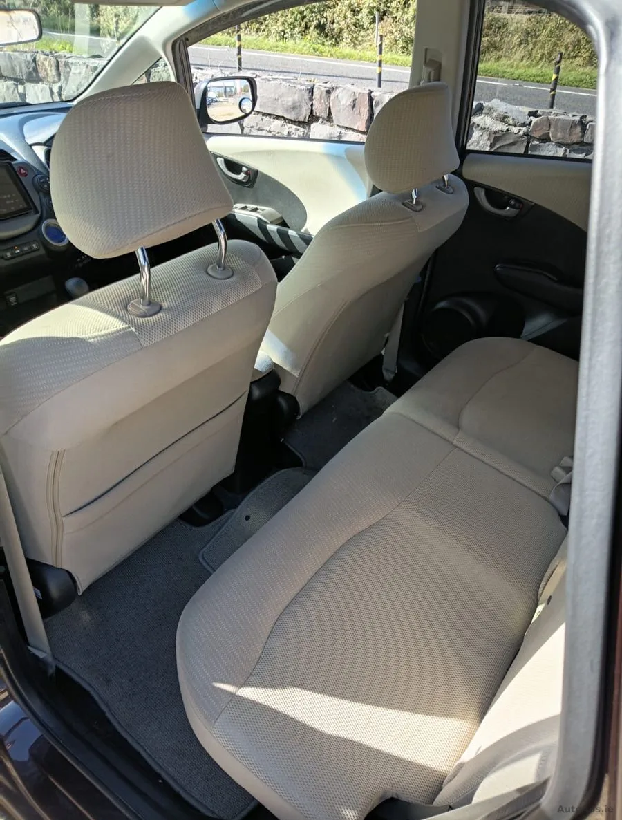 2012 Honda Fit – photo 4