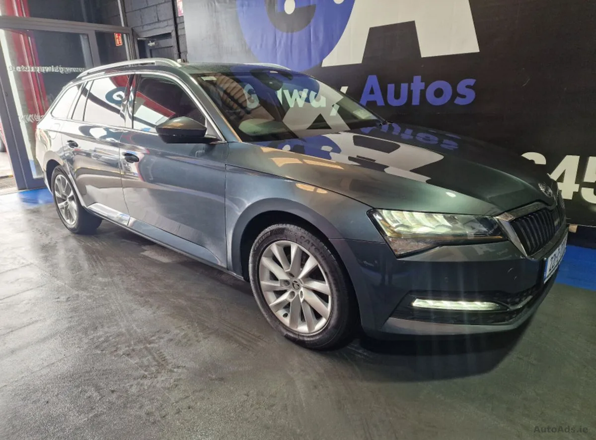 2022 Skoda Superb – photo 12