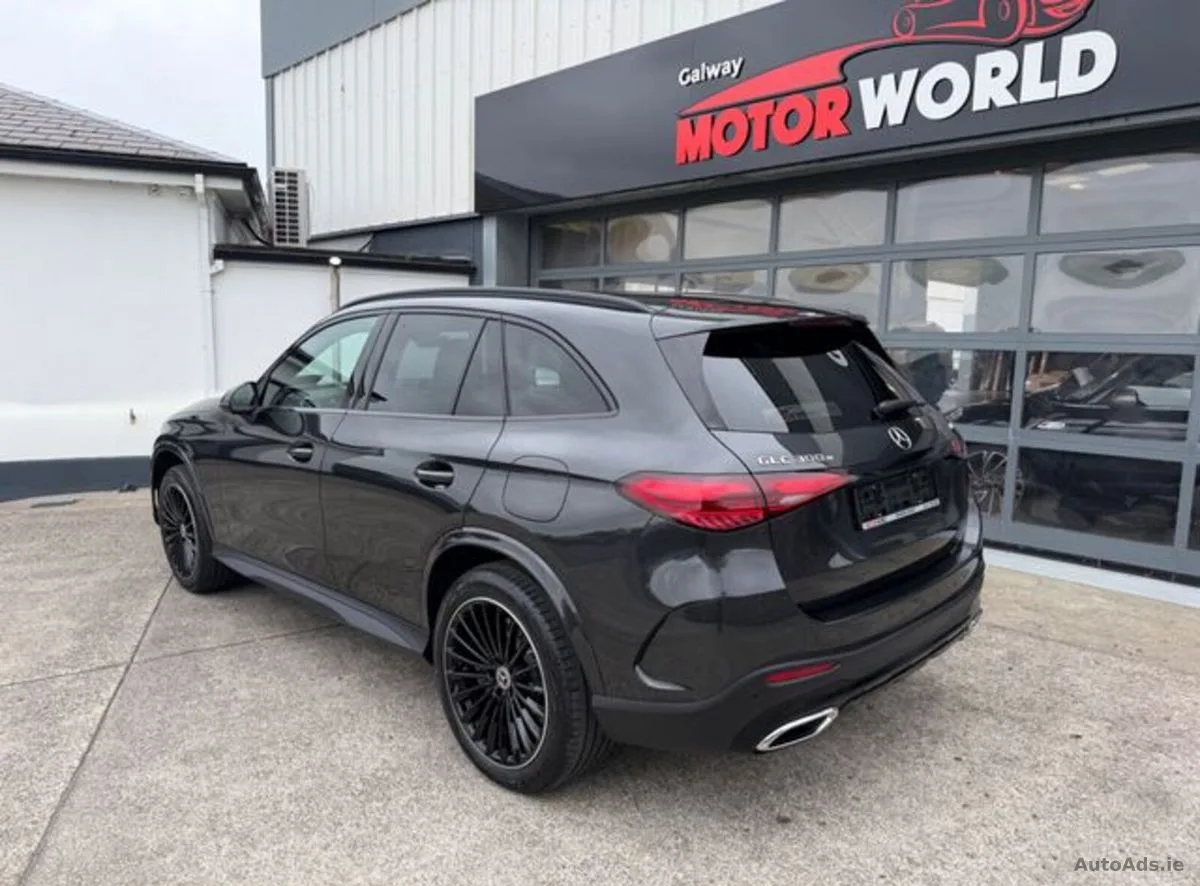 2026 Mercedes-Benz GLC – photo 2
