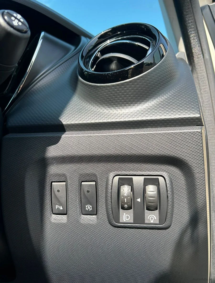 2016 Renault Captur – photo 16