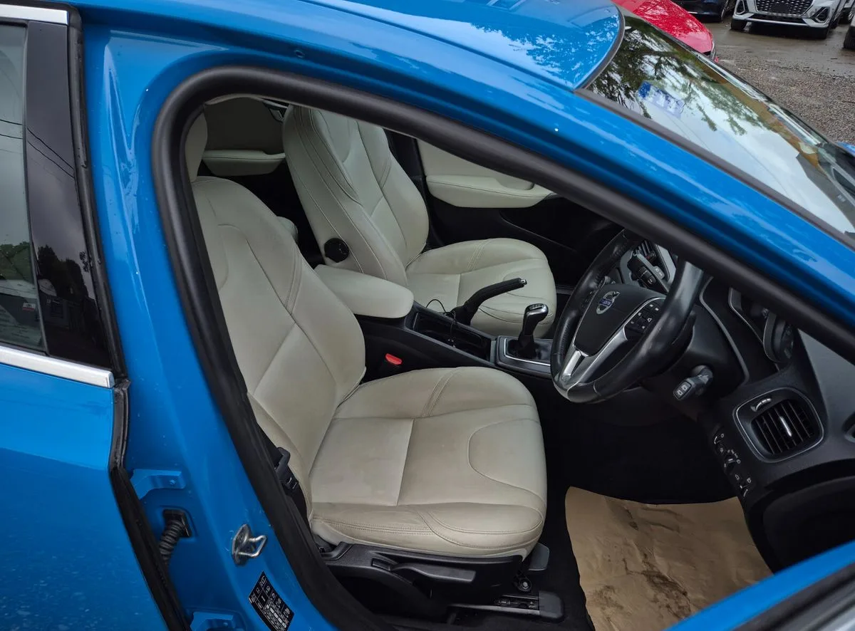 2016 Volvo V40 – photo 12
