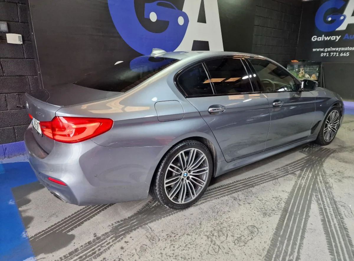 2018 BMW 5-Series – photo 10