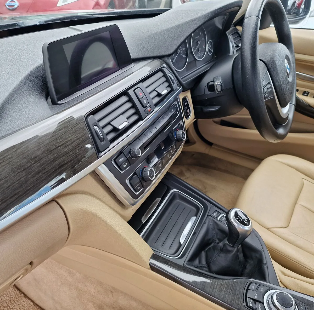 2013 BMW 3-Series – photo 12