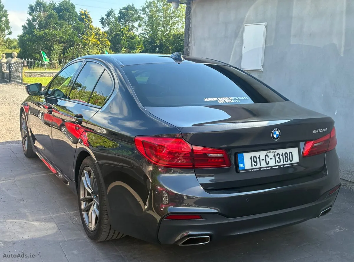 2019 BMW 5-Series – photo 4
