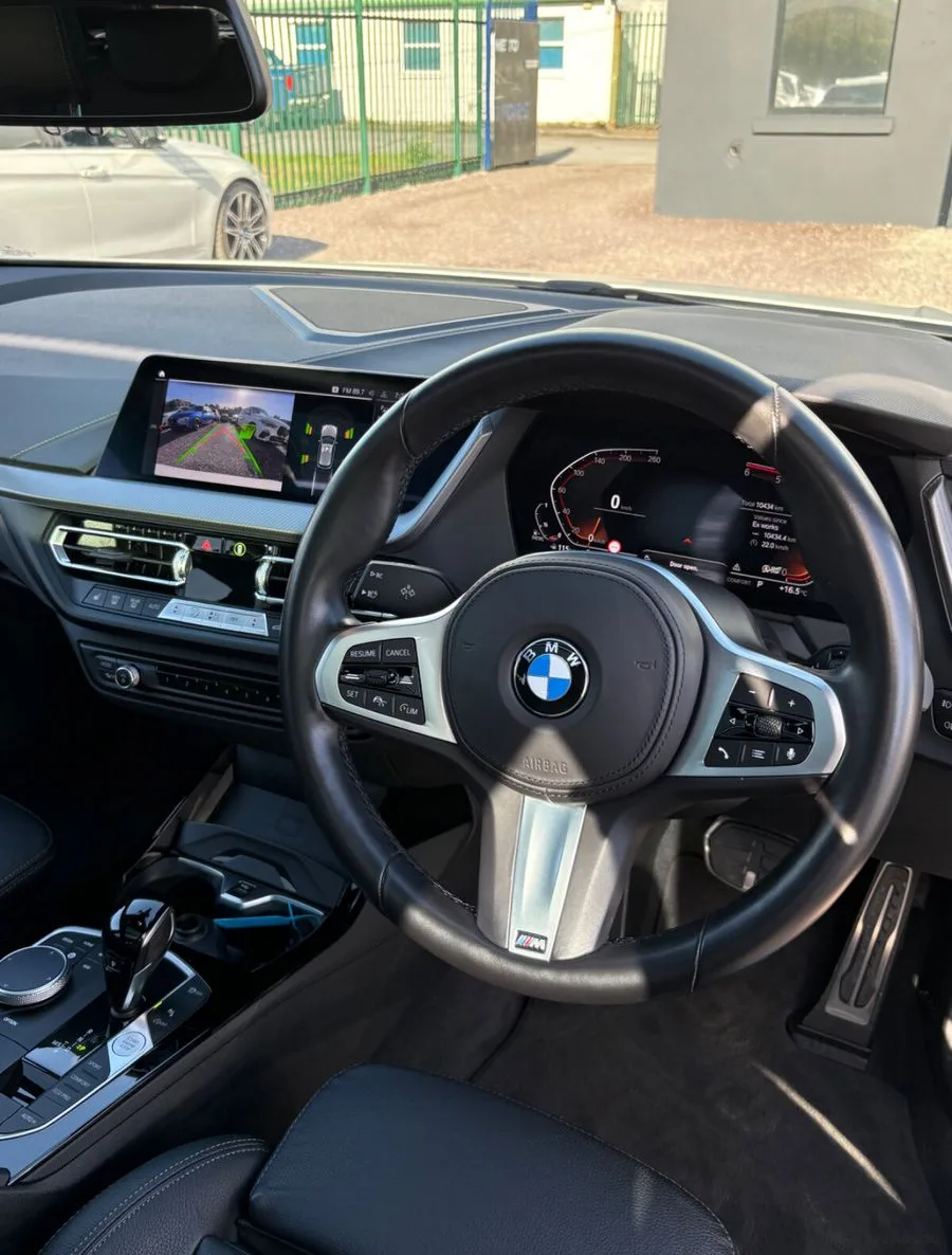 2022 BMW 1-Series – photo 19