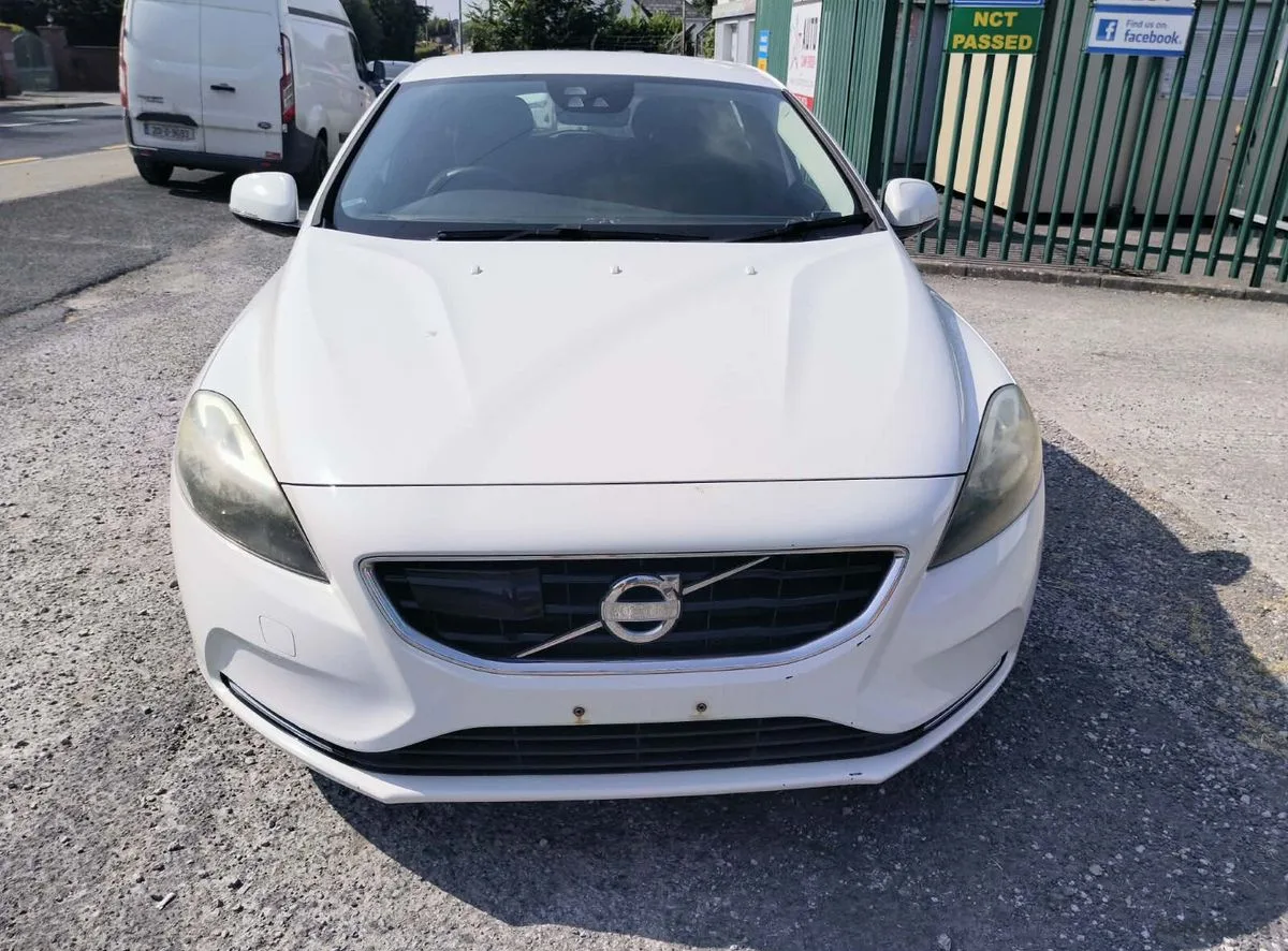 2015 Volvo V40 – photo 2