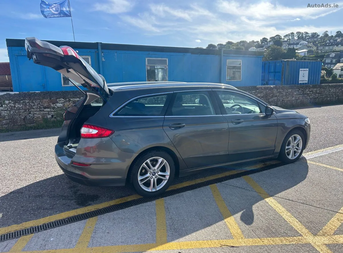 2015 Ford Mondeo – photo 2
