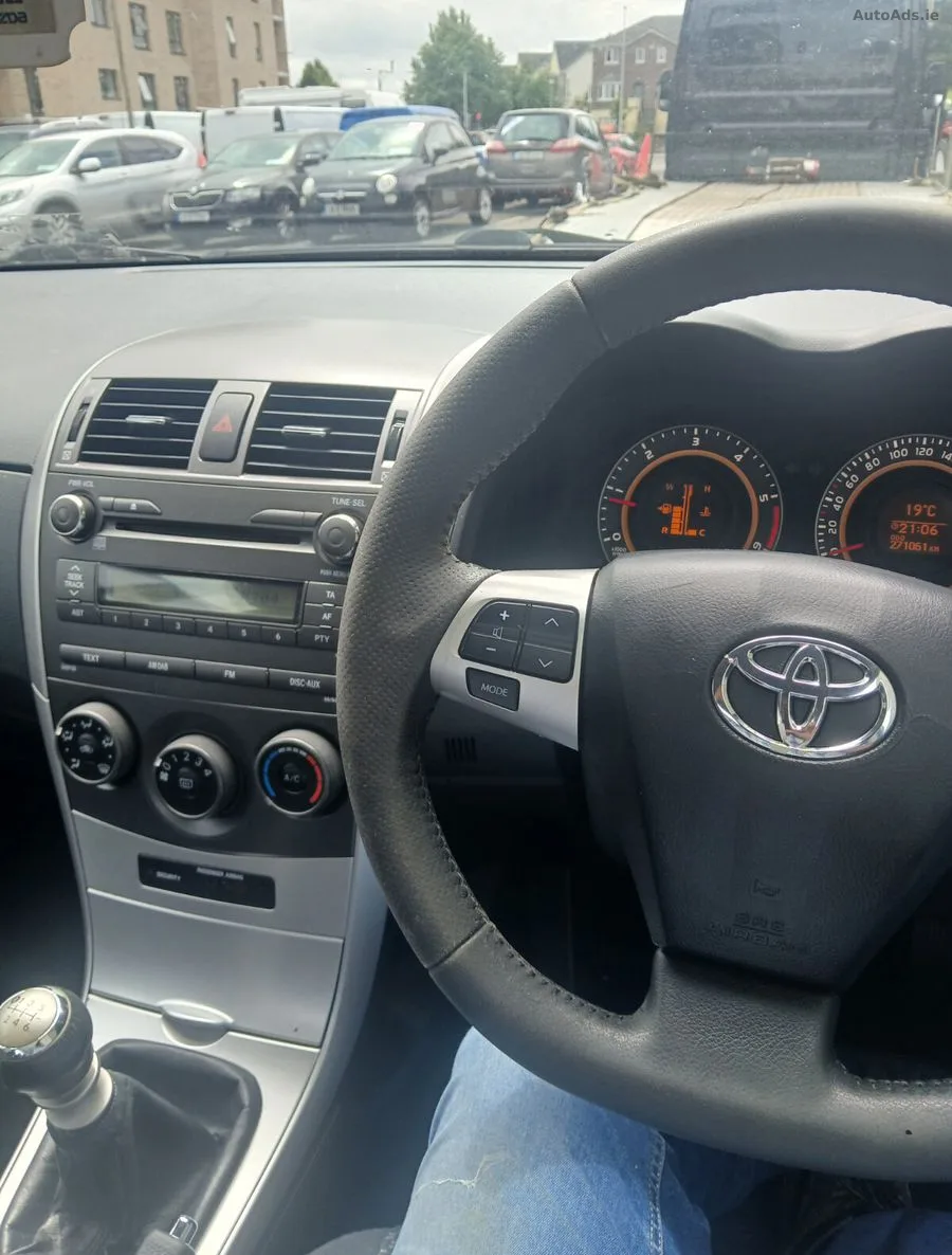 2012 Toyota Corolla – photo 6