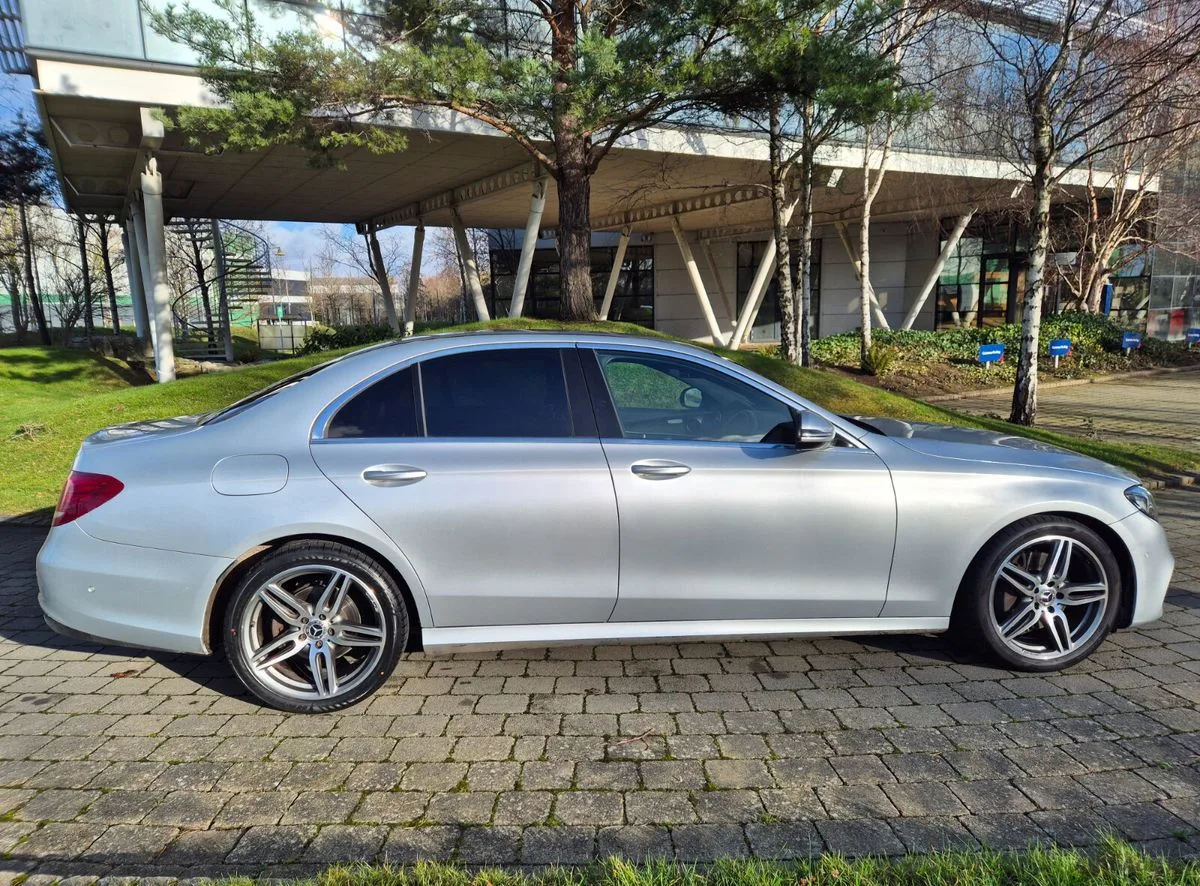 2019 Mercedes-Benz E-Class – photo 2