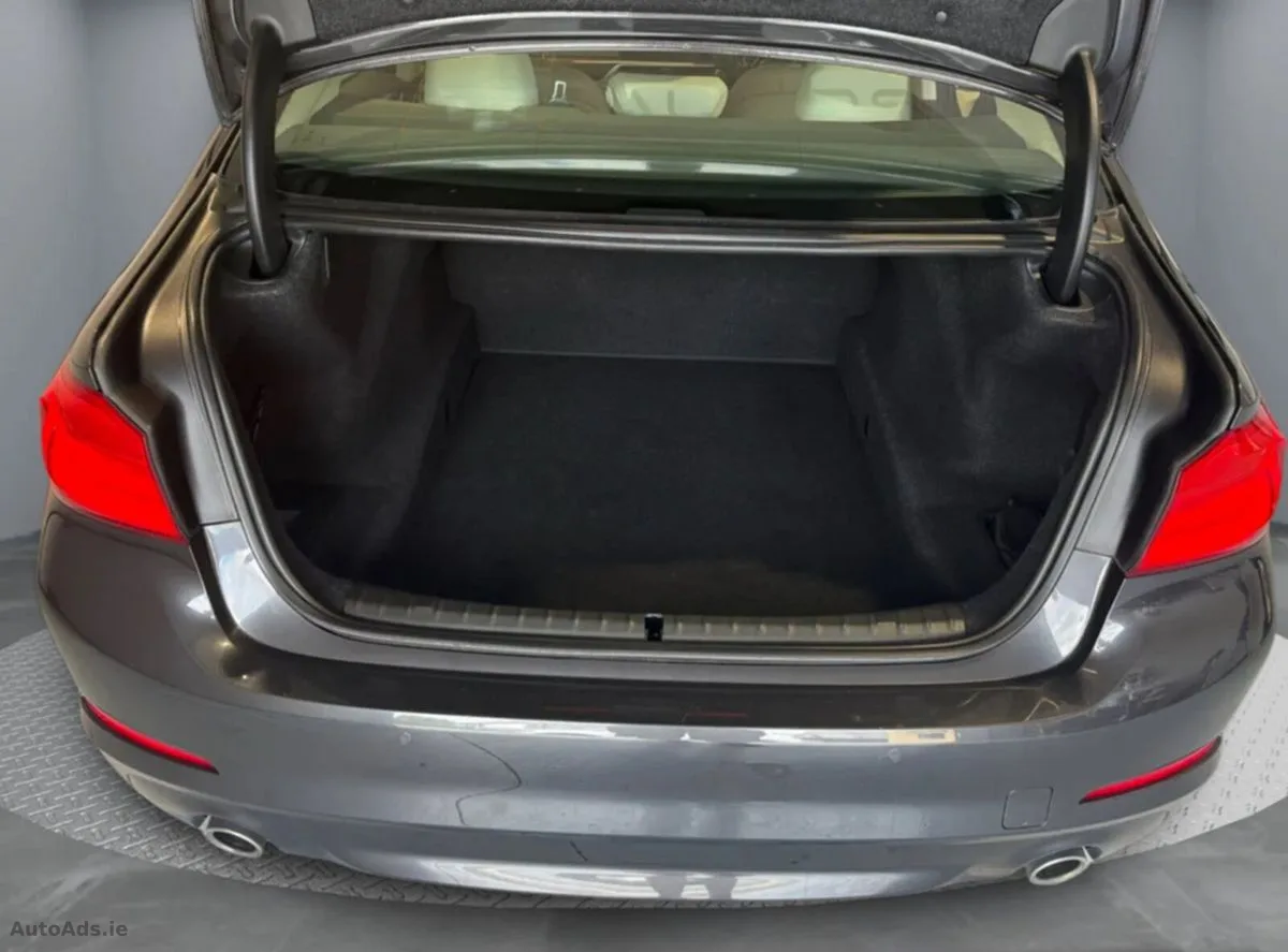 2019 BMW 5-Series – photo 6