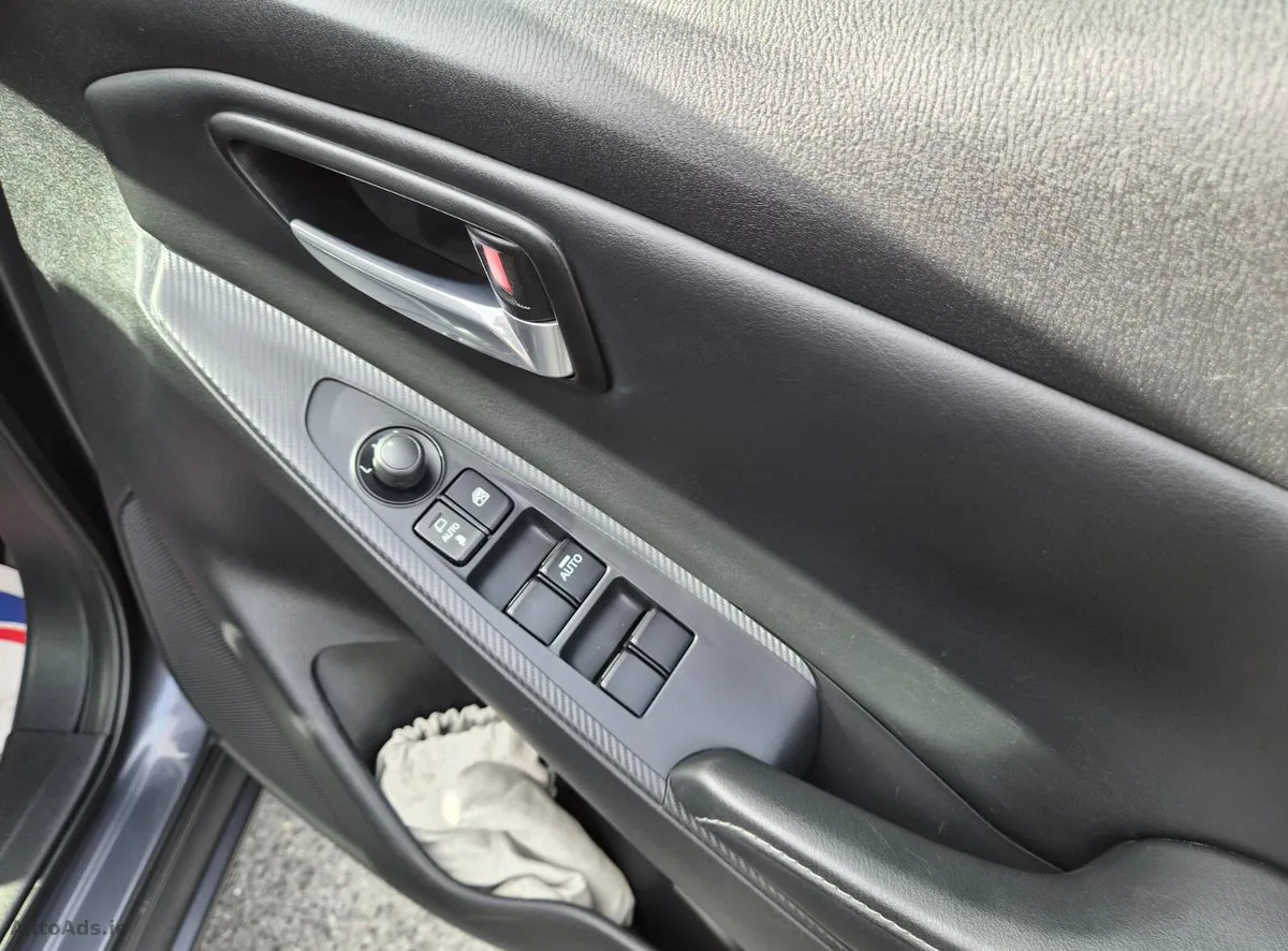 2016 Mazda Demio – photo 12