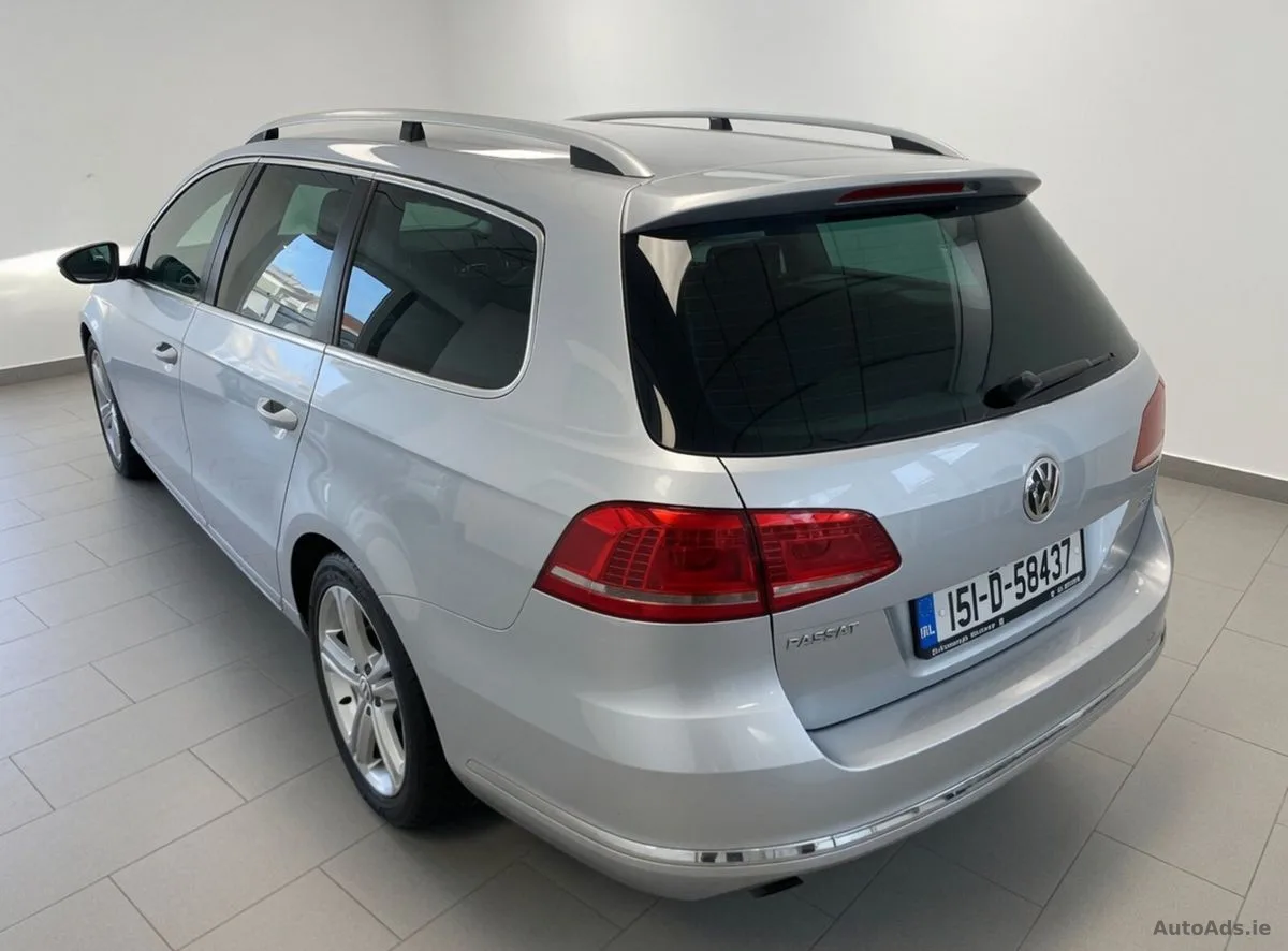 2015 Volkswagen Passat – photo 2