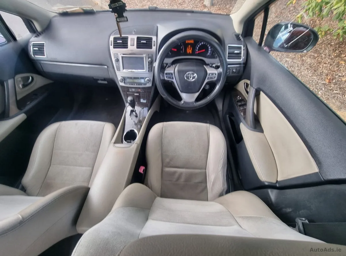 2012 Toyota Avensis – photo 16