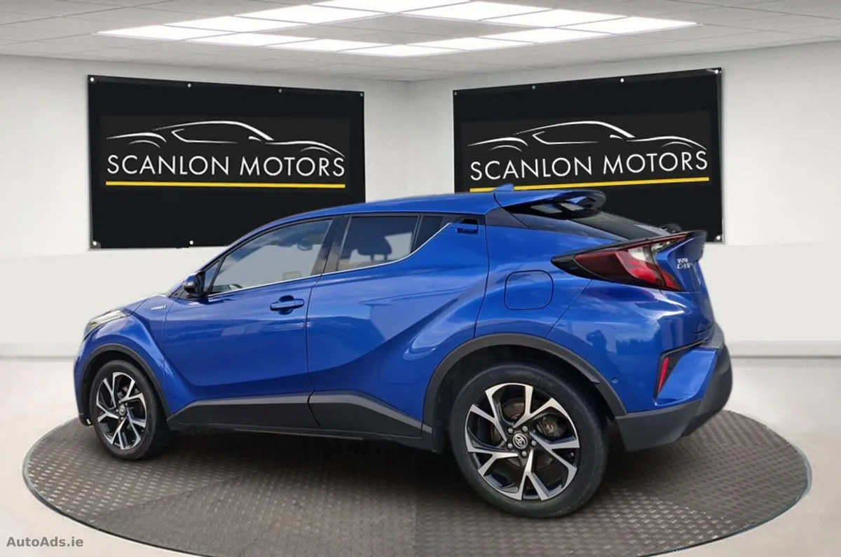 2020 Toyota C-HR – photo 2