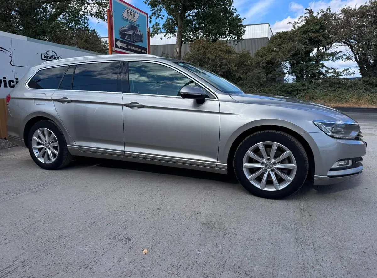 2016 Volkswagen Passat – photo 2