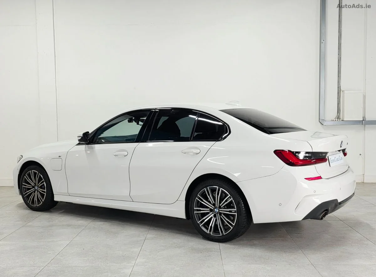 2021 BMW 3-Series – photo 14