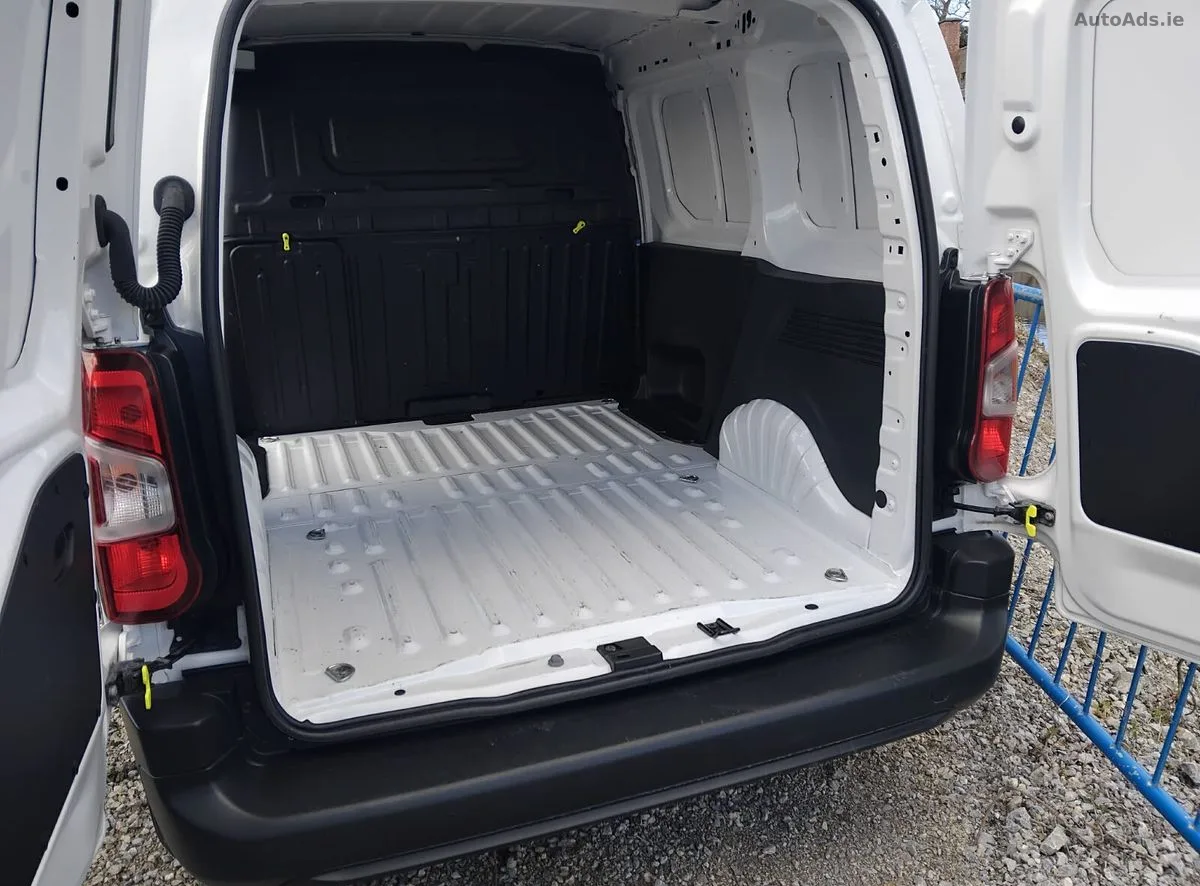 2023 Opel Combo – photo 3