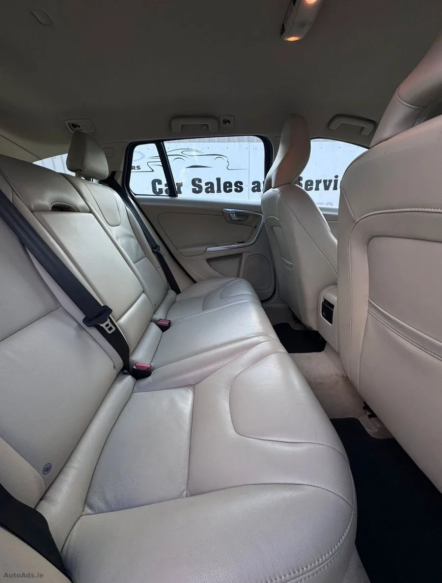 2015 Volvo V60 – photo 10