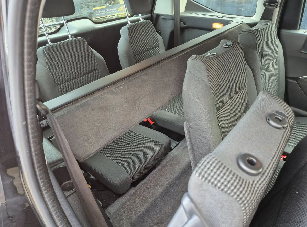 2015 Peugeot 5008 – photo 12