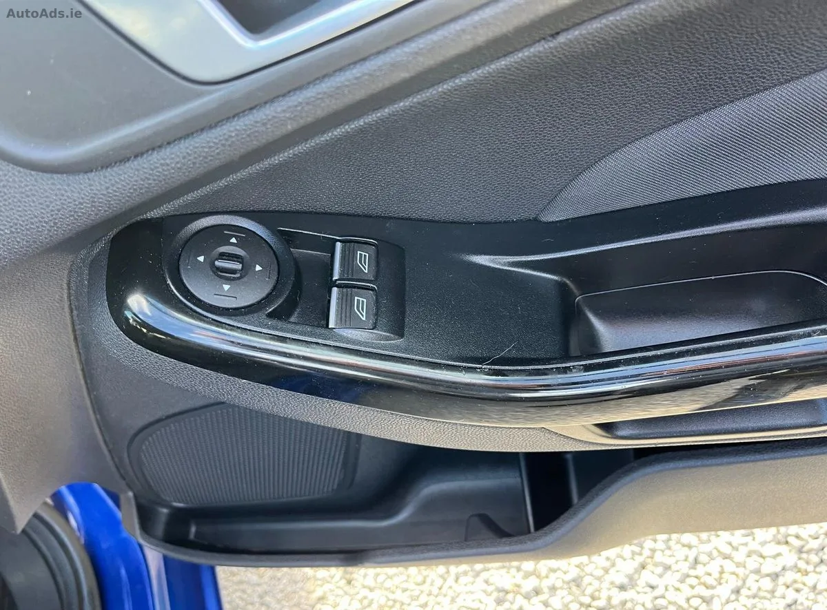 2017 Ford Fiesta – photo 9