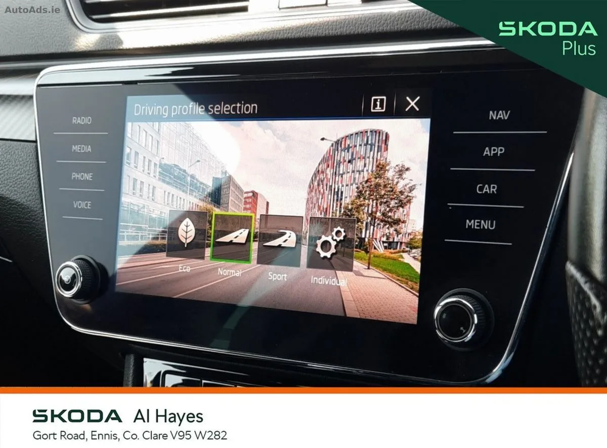 2023 Skoda Superb – photo 11