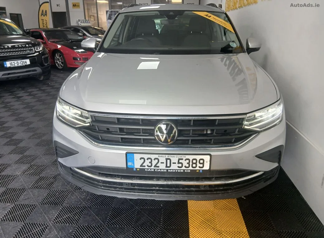 2023 Volkswagen Tiguan – photo 2