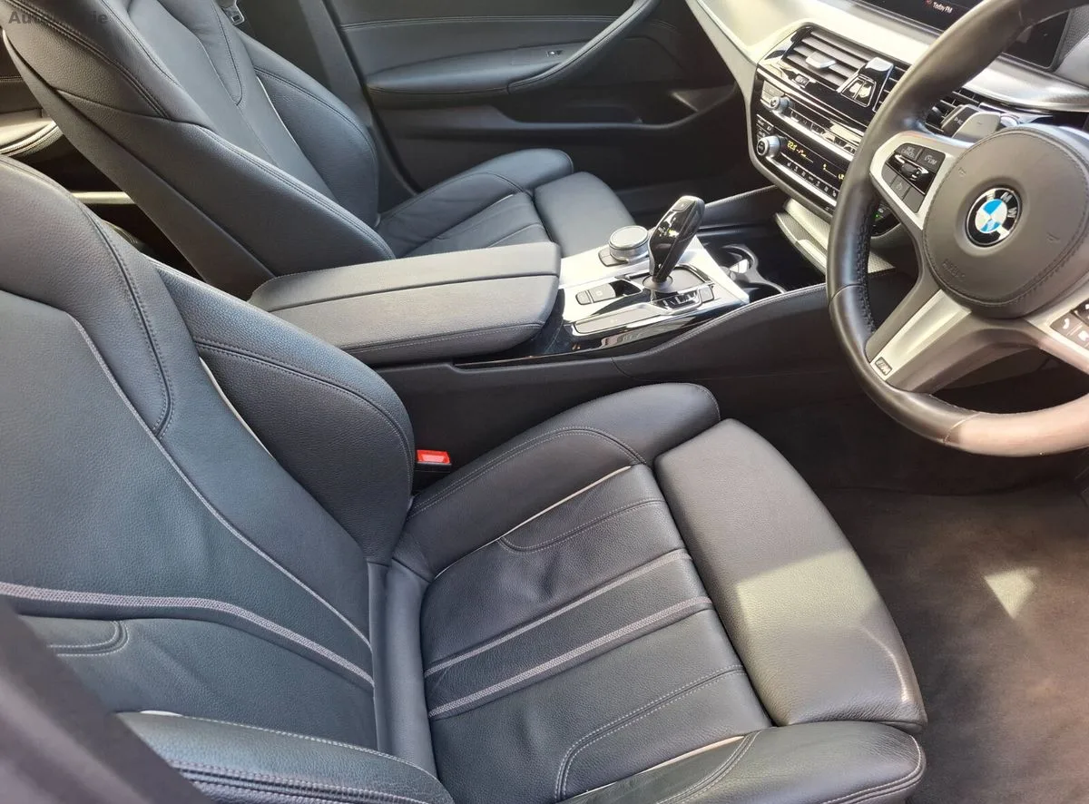 2020 BMW 5-Series – photo 5
