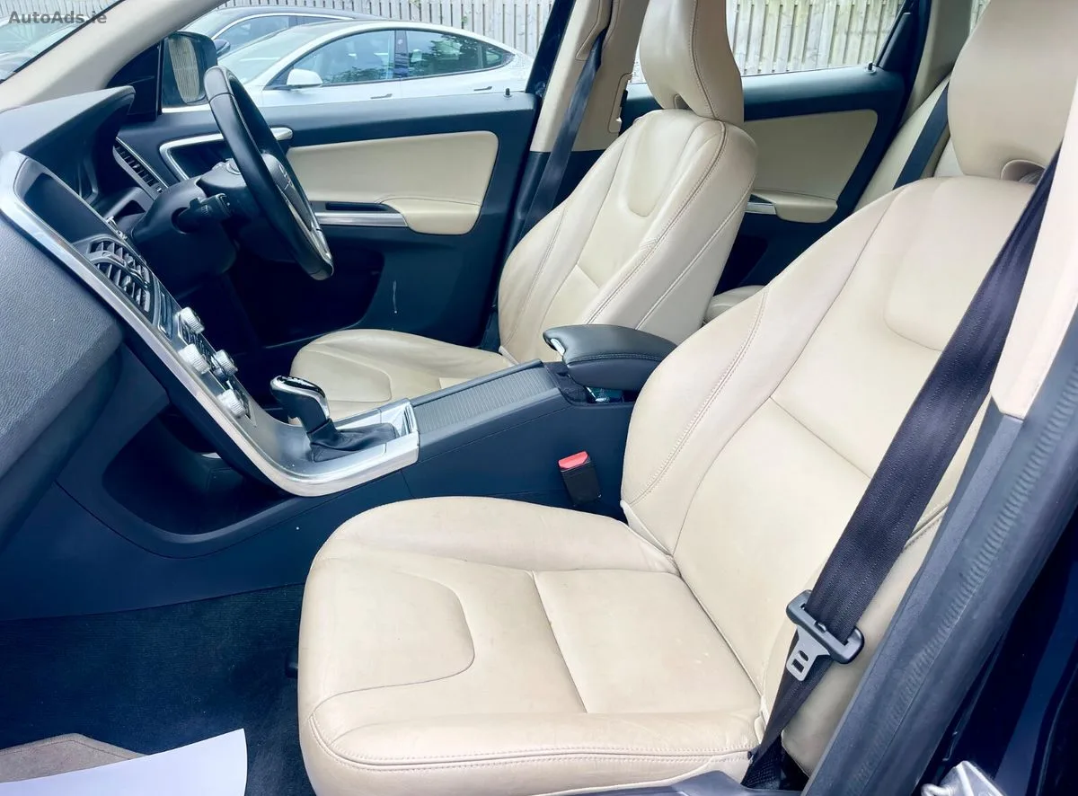 2017 Volvo XC60 – photo 14