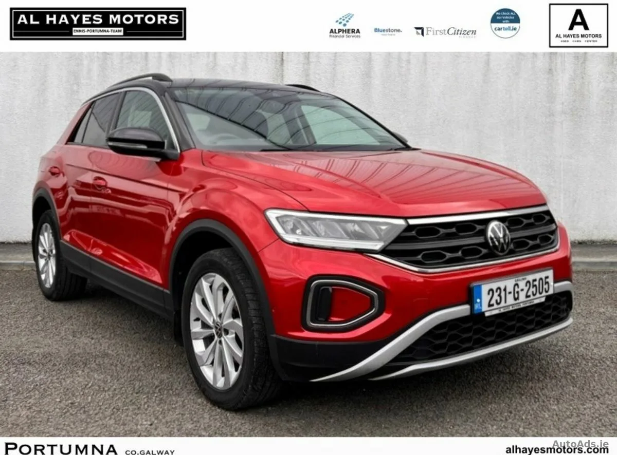 2023 Volkswagen T-Roc – photo 1